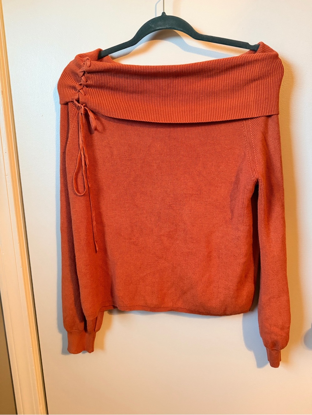 NWT Umgee Off-Shoulder Rust-Orange Knit Sweater with Side Tie